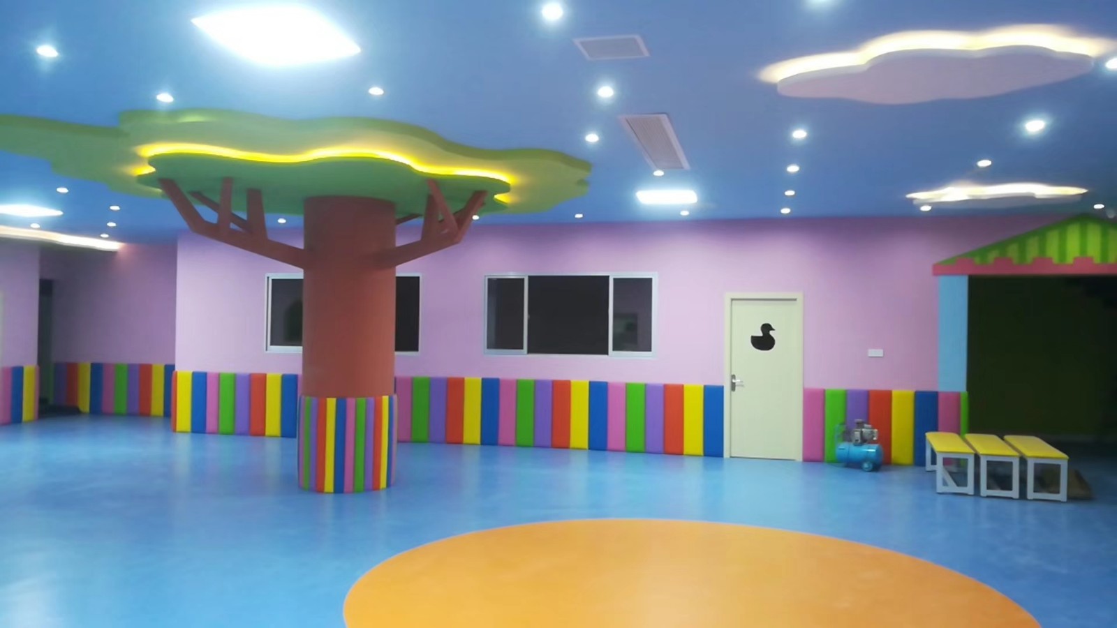 九瑞幼兒園PVC地板.jpg