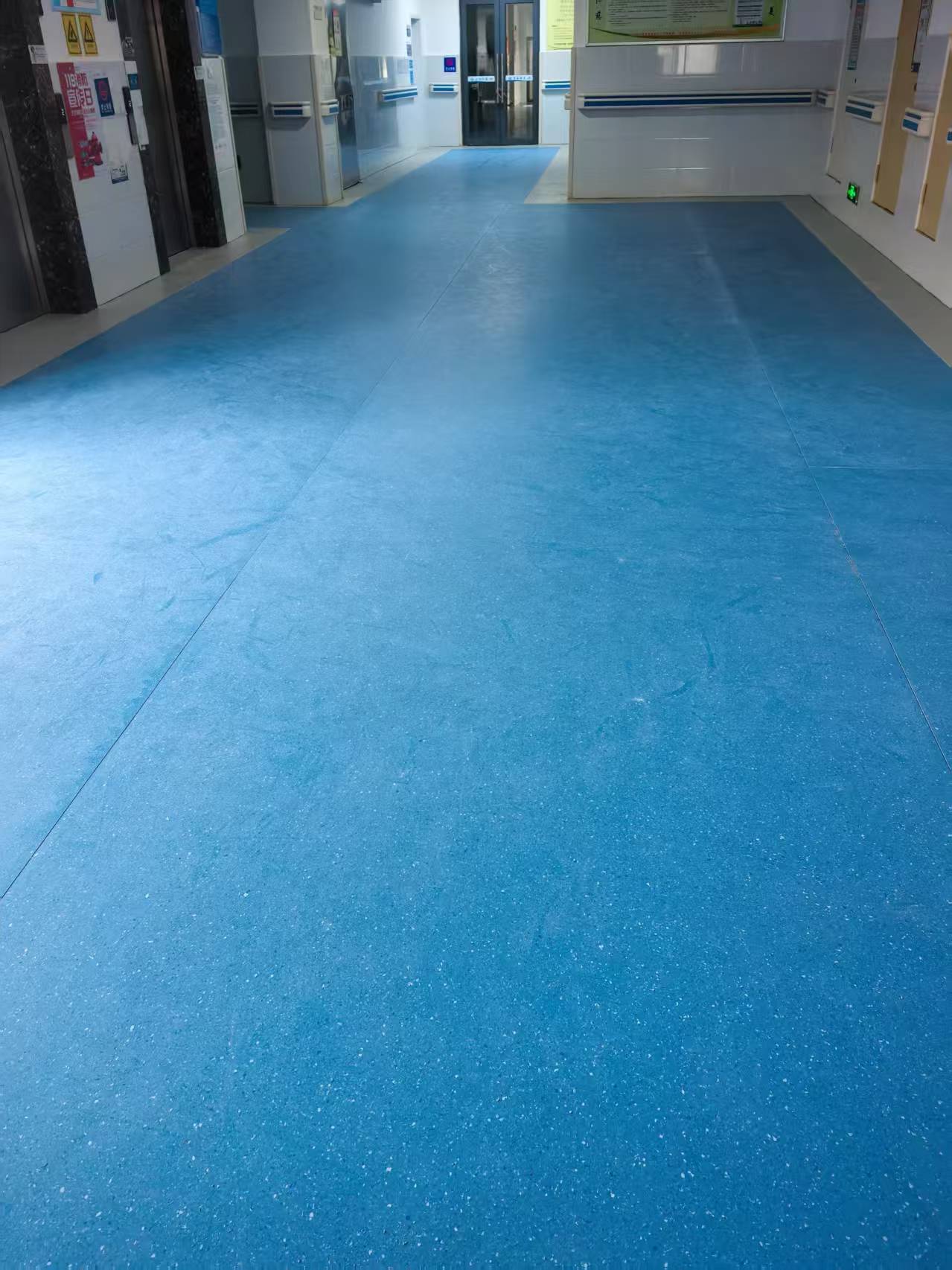 長沙某醫(yī)院PVC塑膠地板工程案例展示封面