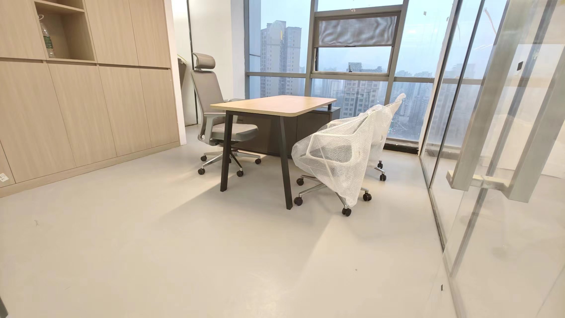 辦公室PVC塑膠地板工程案例展示封面